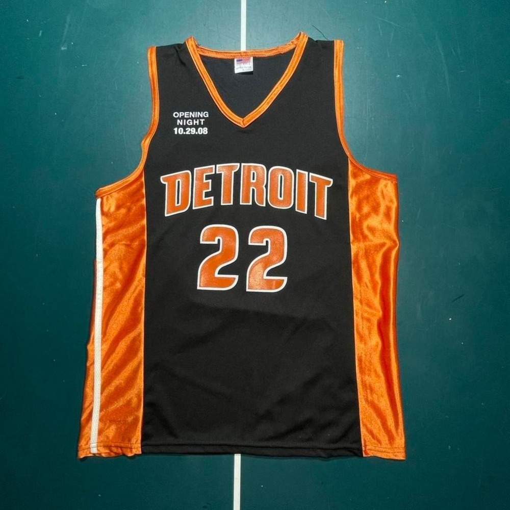 Detroit Pistons Opening Night Tayshaun Prince basketball jersey large made USA